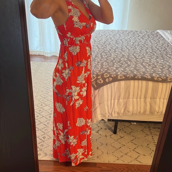 Dress - Picture 2 of 4